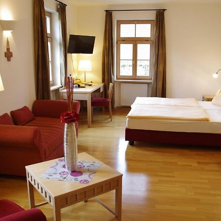 Klostergasthof Hotel Muennerstadt Luaran gambar