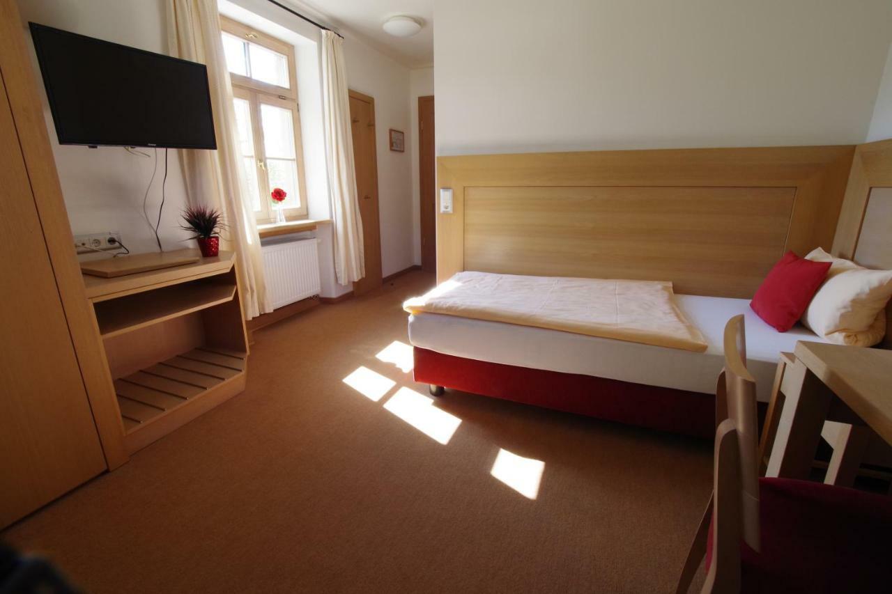Klostergasthof Hotel Muennerstadt Luaran gambar